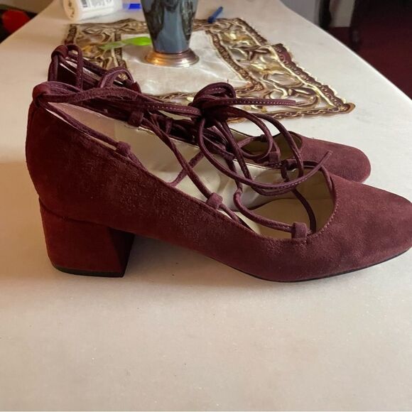 Karl Lagerfeld Charlie Suede Garnet Lace Up Pump - Picture 3 of 8
